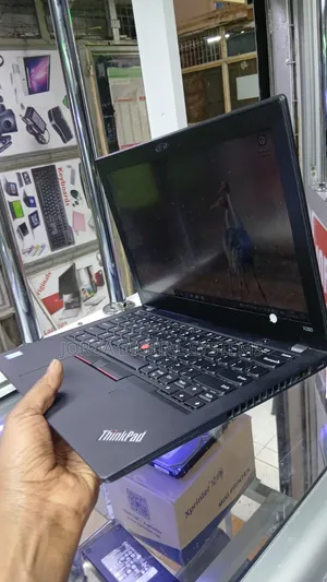 Laptopi ya Lenovo ThinkPad T490s - Intel Core i5, 8GB RAM, 256GB SSD