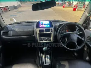 Mitsubishi Pajero IO 2005 Nyeupe