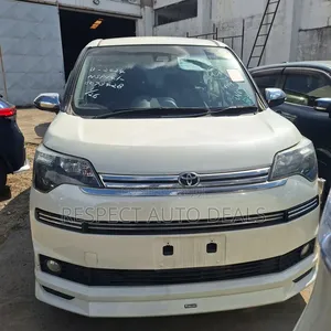Toyota Spade 1.5 2019 Pearl
