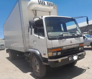 Mitsubishi Fuso Refrigerator Truck 2006