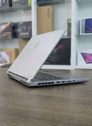 MSI GS66 Stealth 10SGS Laptop: Intel Core i7, 16GB RAM, 512GB SSD