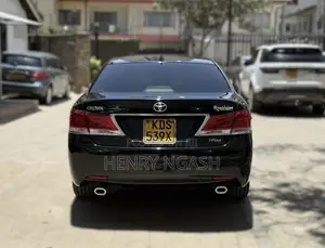Toyota Crown Royal Saloon 2016
