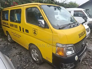 Nissan Caravan (Urvan) 2012 - Yellow