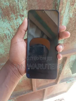 Xiaomi Redmi 14C 128GB Nyeusi