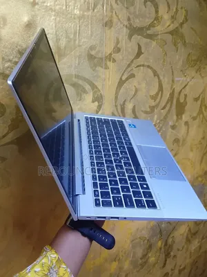 Laptop HP EliteBook 840 G8 8GB RAM, 256GB SSD