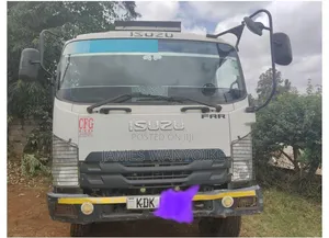 Isuzu F Series 2023 Nyeupe Lori Nzito