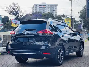 Nissan X-Trail 2.0 Petrol AWD 2018 Nyeusi