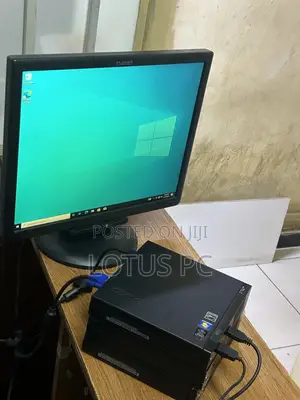 Kompyuta ya Mezani Lenovo ThinkCentre M93p - Intel Core i5, 8GB RAM, 500GB HDD