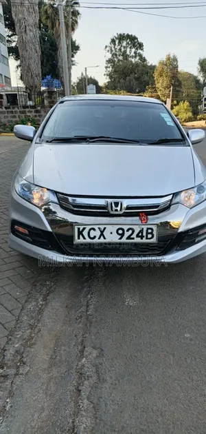 Honda Insight RS 2013 Nyeupe