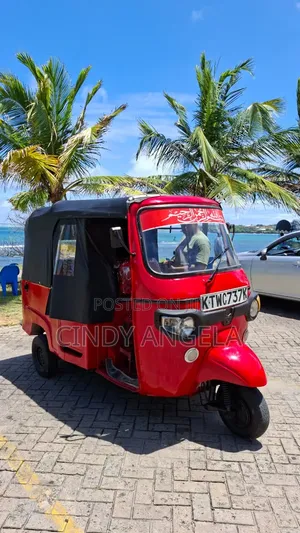 Piaggio 2024 Pikipiki Tatu