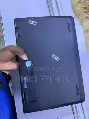 Lenovo Yoga 11e 8GB RAM 256GB SSD Intel Core i5 (7th Gen)