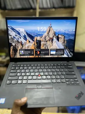 Lenovo ThinkPad X1 Carbon Laptop