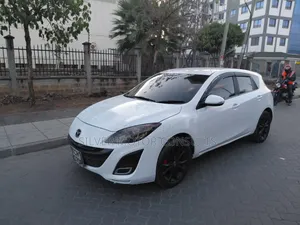 Mazda Axela 2009 Nyeupe