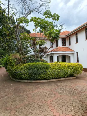 Nyumba ya Kifahari ya Vyumba 5 vya Kulala, Livingston, Riverside Drive - Inapangishwa