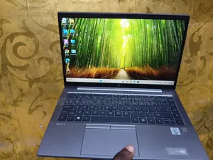 Laptop HP ZBook Firefly 14 G7 - 16GB RAM, Intel Core i7, 256GB SSD