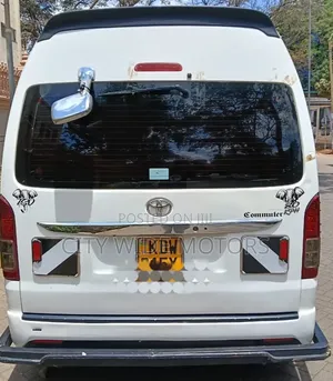 Toyota HiAce 2020 3.0L Diesel Commuter Deluxe