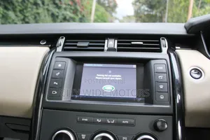 Land Rover Discovery Sport 2017