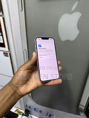 Apple iPhone 13 128GB Nyeupe