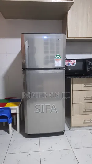 Von 225L Refrigerator