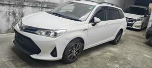 Toyota Corolla Fielder Hybrid 2019