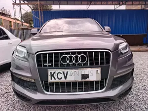 Audi Q7 3.0 TDI Quattro 2012 Kijivu