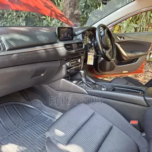 Mazda Atenza 2017 Nyekundu