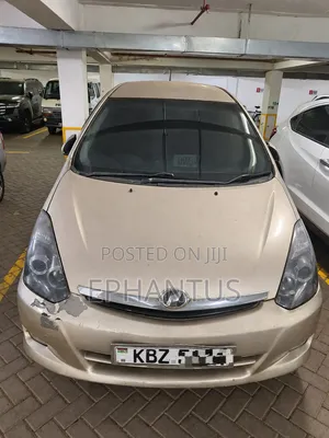 Toyota Wish 2007 Dhahabu