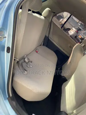 Toyota Vitz 1.0 FWD 5dr Hatchback 2007 Blue