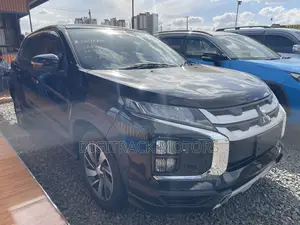 Mitsubishi RVR 2019 Nyeusi