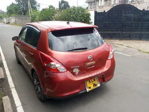 Nissan Tiida 2012 Maroon