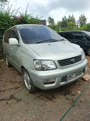 Toyota TownAce Noah 2001 Silver