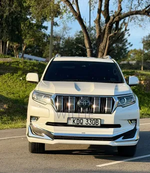Toyota Land Cruiser Prado 2017 TXL 7-Seater