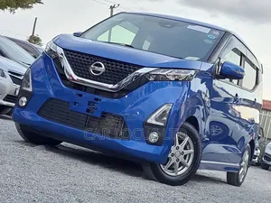 Nissan Dayz Highway Star 2020 Blue