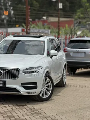 Volvo XC90 T6 Inscription AWD 2019 White