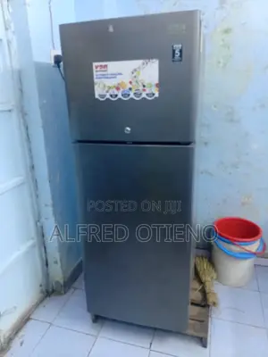 Von (Hotpoint) Top-Mount Freezer Double-Door Refrigerator