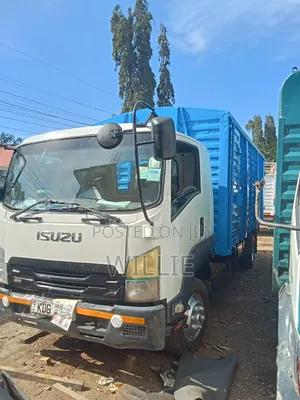 Truk Isuzu FRR Newshape