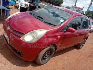 Nissan Note 2006 Nyekundu