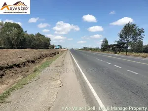 Ardhi Bora ya Eka 3 za Kibiashara kwa Uuzaji, Ngata, Nakuru