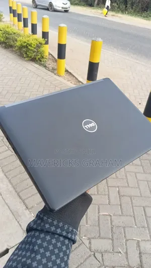 Dell Latitude 5300 8GB RAM 256GB eMMC Touchscreen