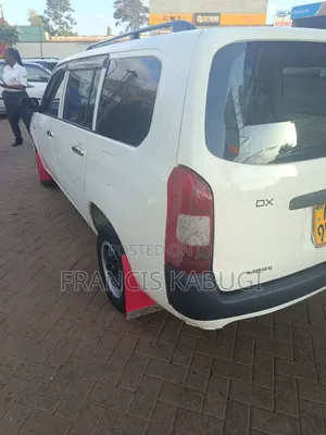 Toyota Probox 2011 - Nyeupe