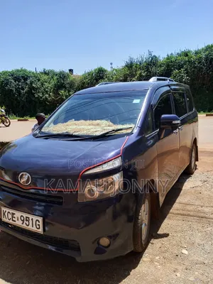 Toyota Voxy X 2WD 8-Seater Minivan 2008 Purple