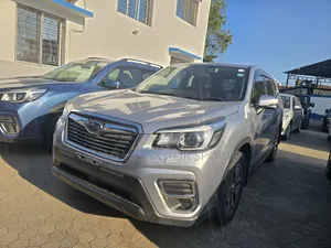 Subaru Forester 2.0XT Touring AWD 2018 Nyeupe