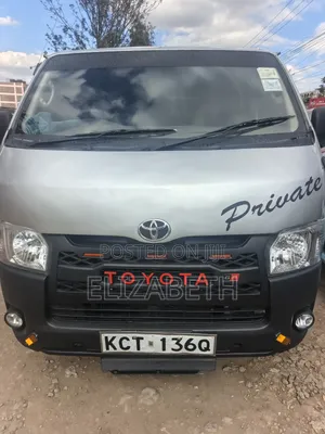 Toyota HiAce 2012 Silver