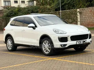 Porsche Cayenne S 2015 Platinum Edition SUV