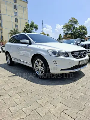 Volvo XC60 2017 Nyeupe