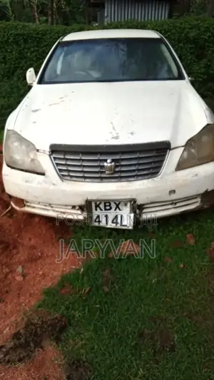 Toyota Crown 2006 Nyeusi