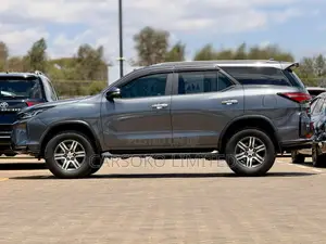 Toyota Fortuner 2.8 D AWD 2016 Grey