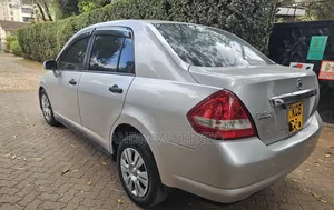 Nissan Tiida 2008 Fedha
