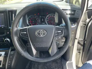 Toyota Alphard 2.5 Petrol FWD 2019 White