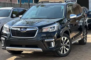 Subaru Forester 2019 Nyeusi